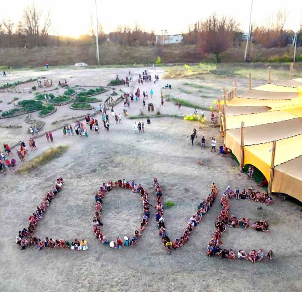 BOOM 2012 HUMAN AERIAL ART